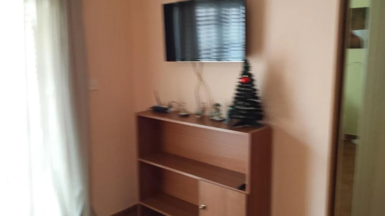Lira Apartment Larnaca