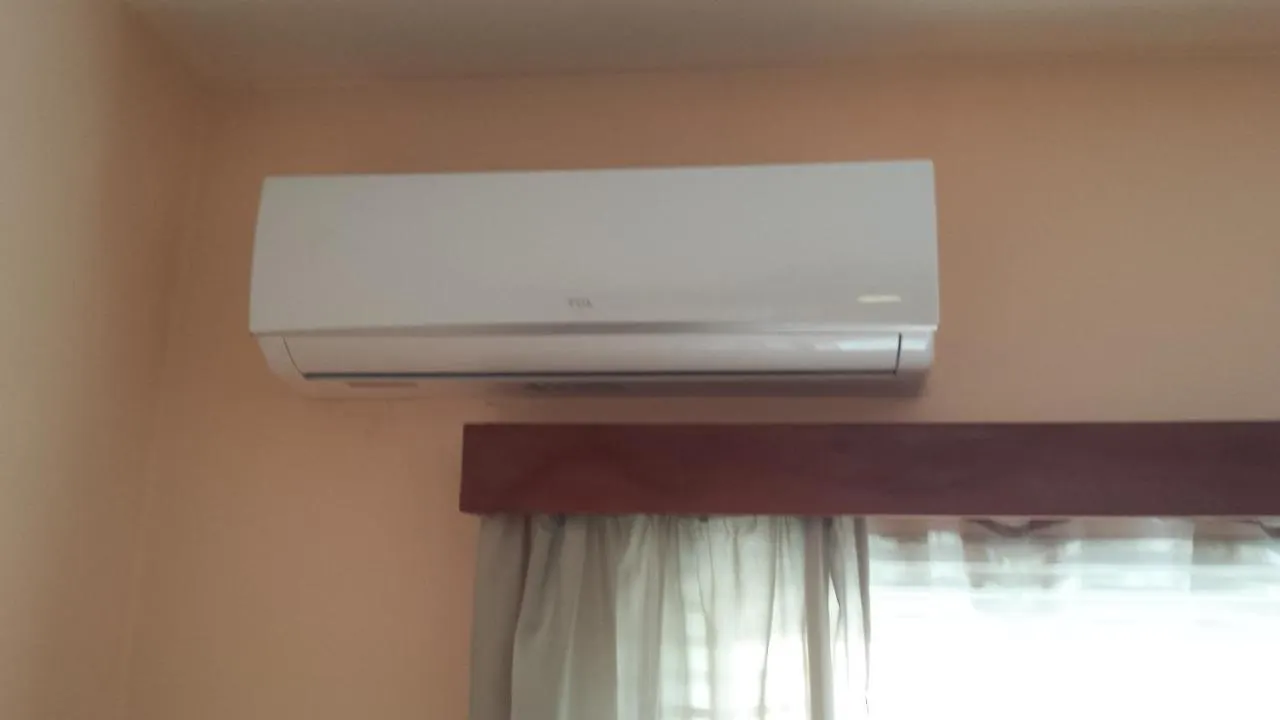 Lira Apartment Larnaca 0*,