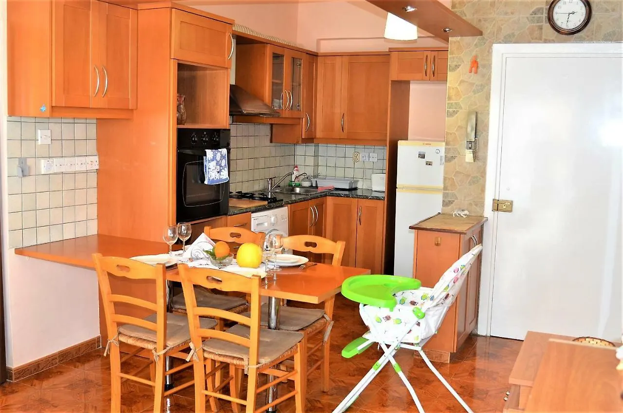 Lira Apartment Larnaca 0*,  Cyprus