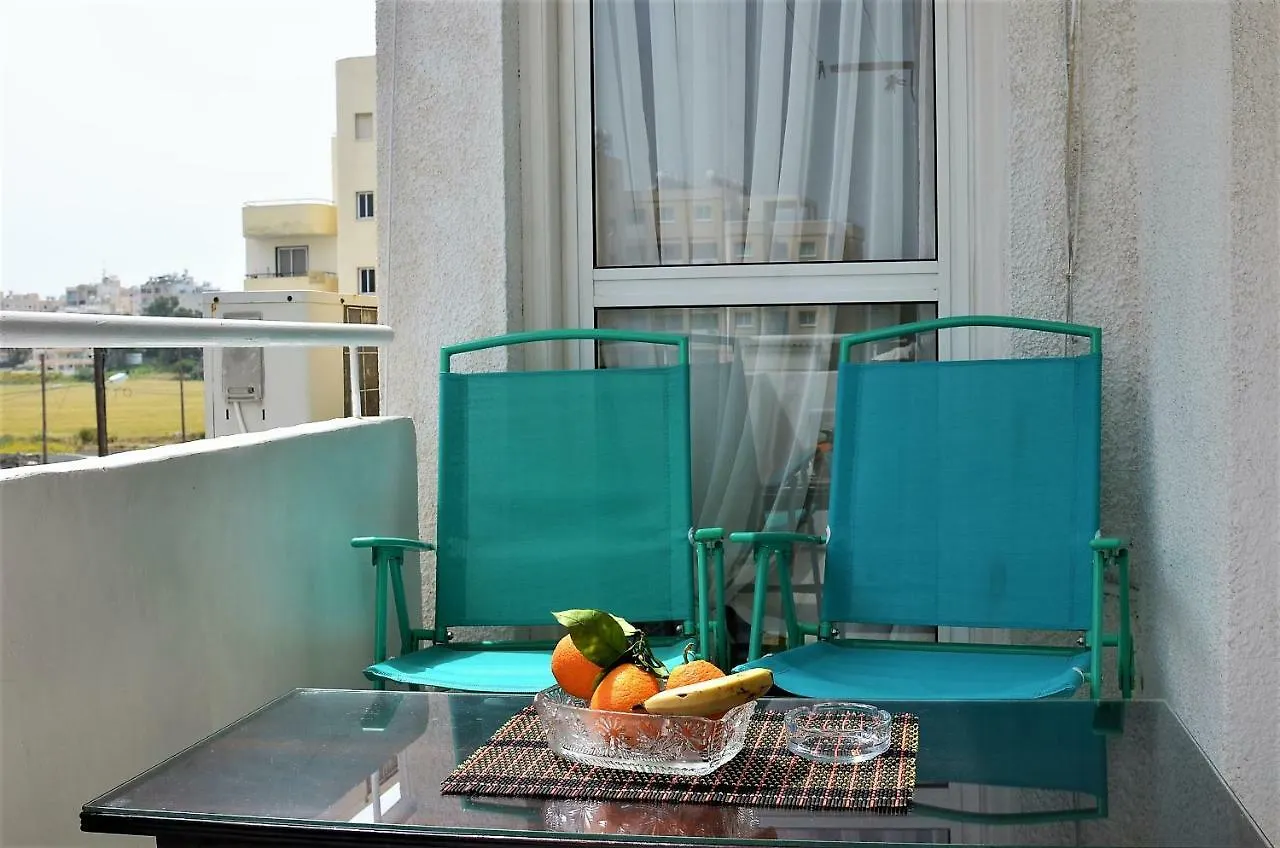 Lira Apartment Larnaca