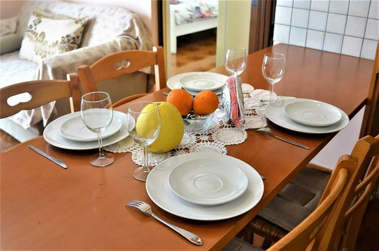 Lira Apartment Larnaca Cyprus